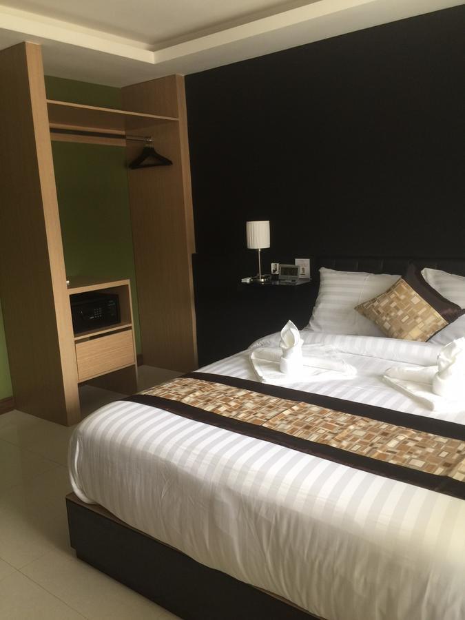 Rock Hotel Бангкок Экстерьер фото