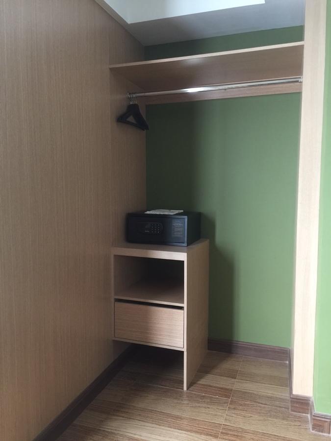 Rock Hotel Бангкок Экстерьер фото