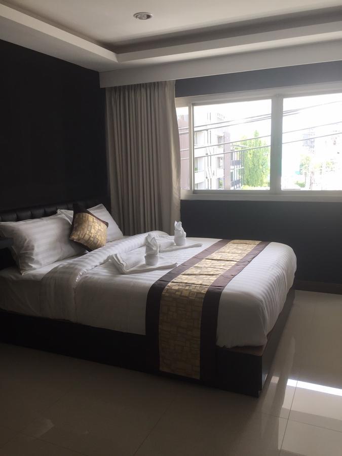 Rock Hotel Бангкок Экстерьер фото