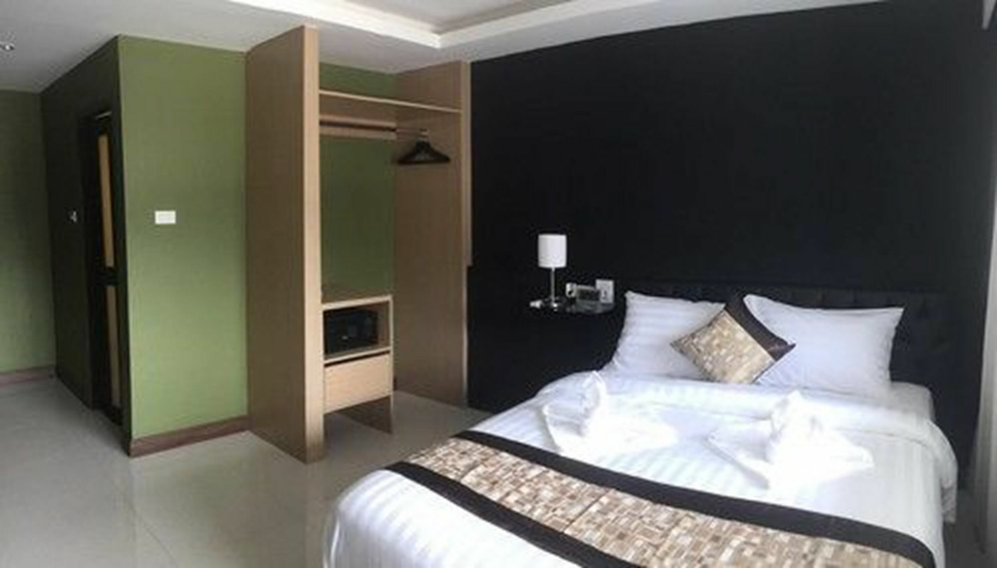 Rock Hotel Бангкок Экстерьер фото